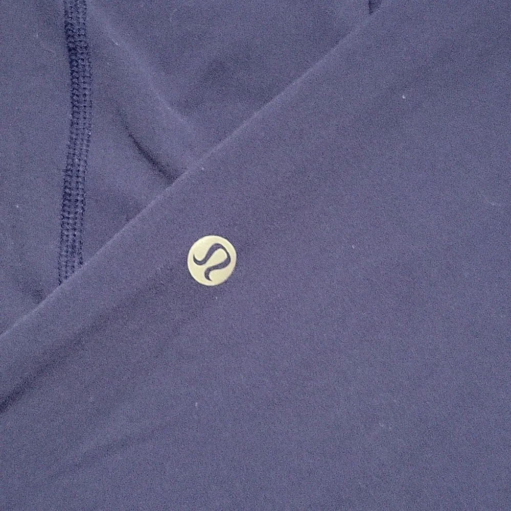 Lululemon legging - Picture 2 of 4